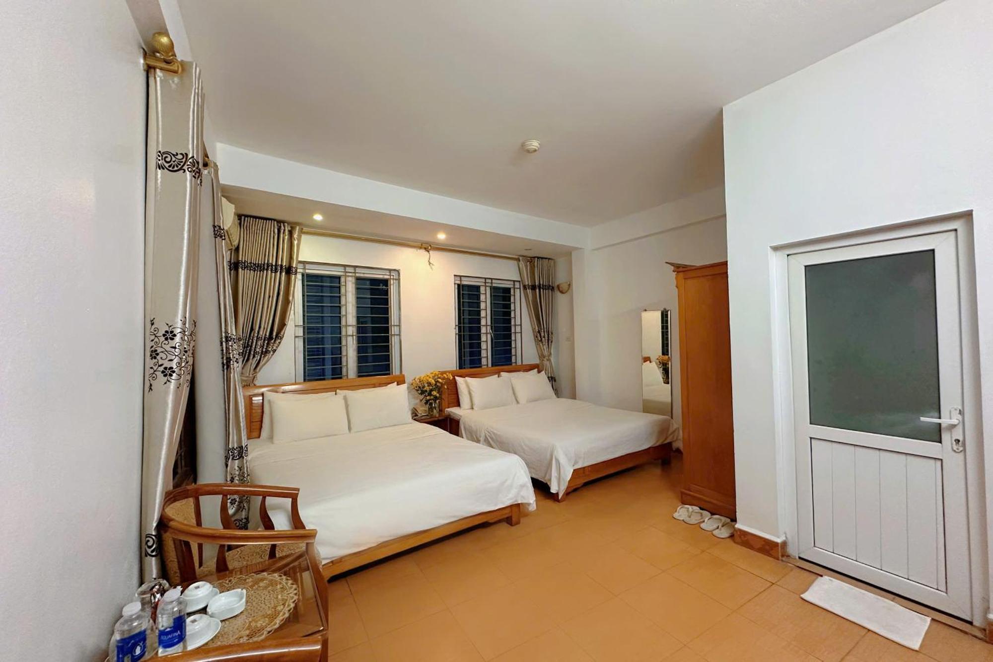 Hoang Gia Cau Giay 3*